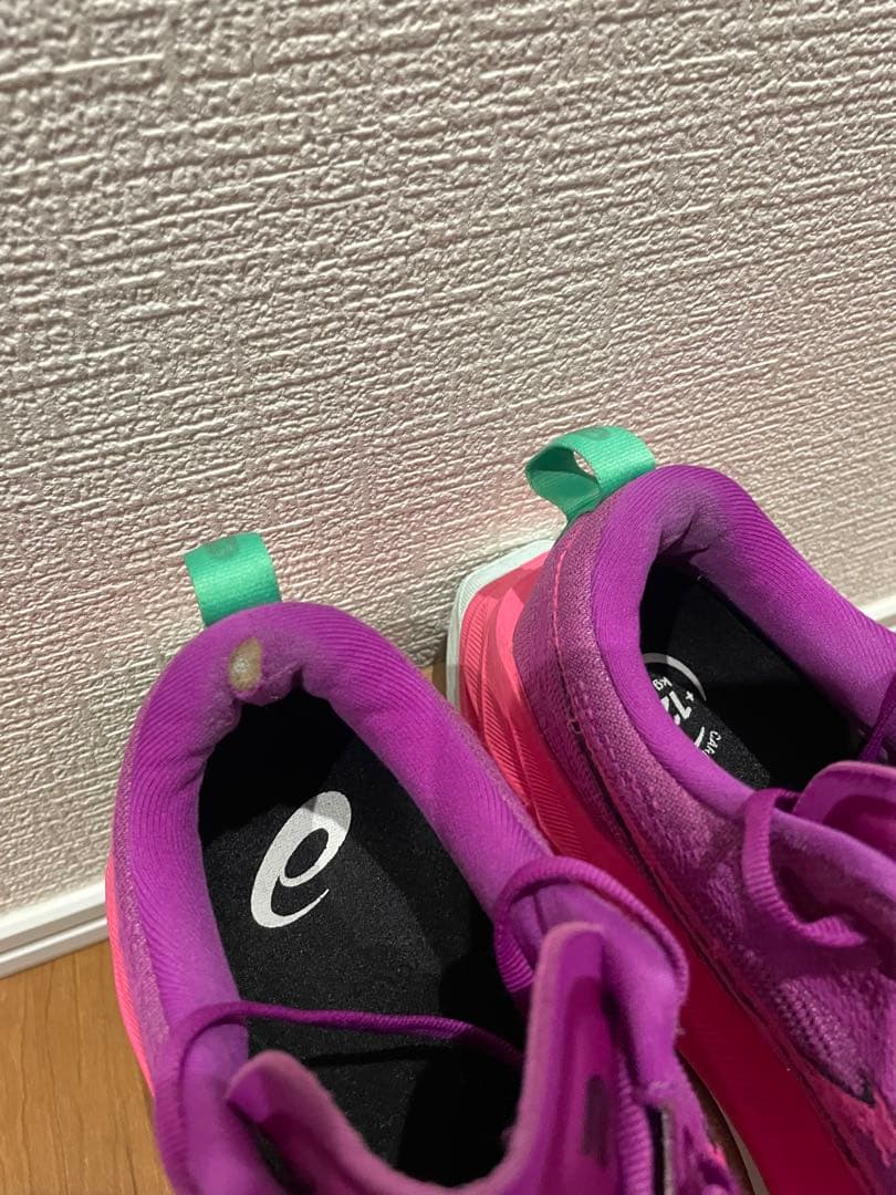 アシックス　スーパーブラスト2