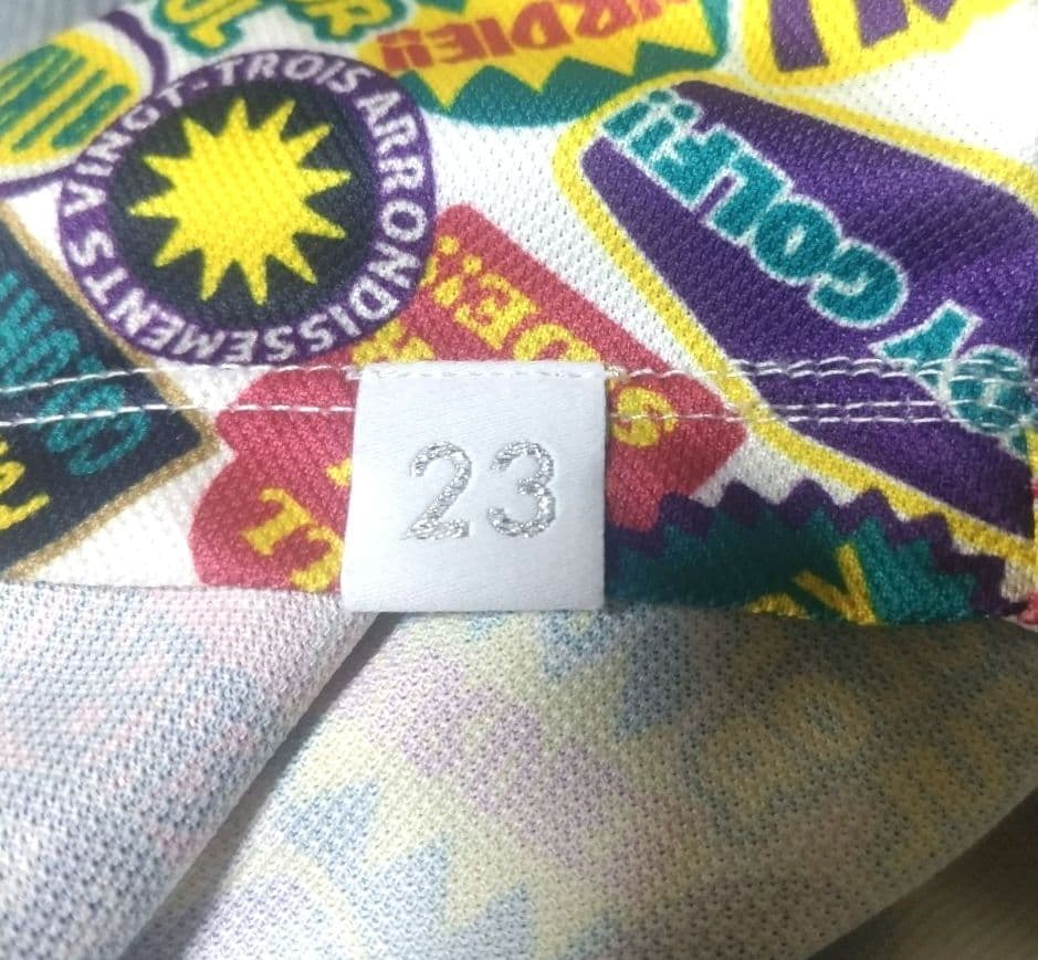 23区 GOLF 総柄 マルチステッカープリントポロシャツ Ⅲ