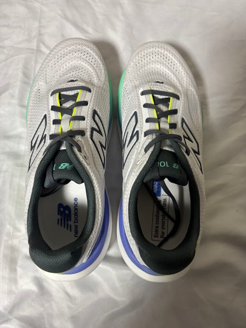 New Balance 1080 v15 グレー/イエロー/ブルー　26センチ
