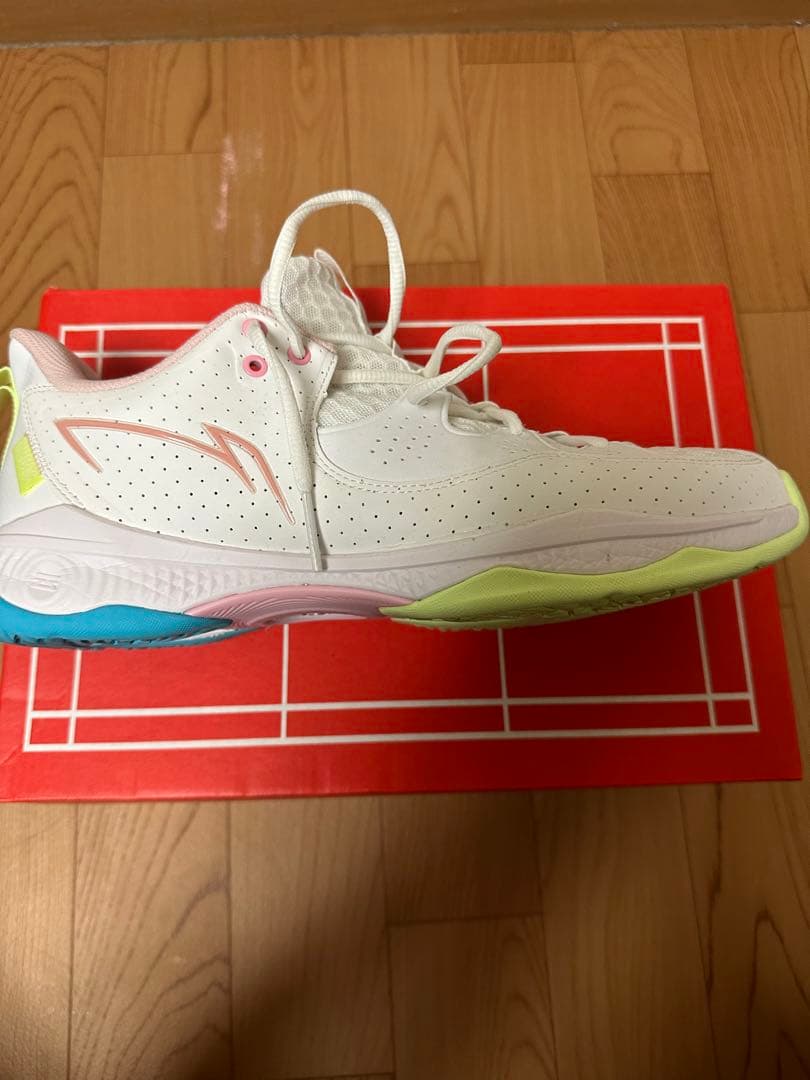 LI-NING バドミントンシューズ
