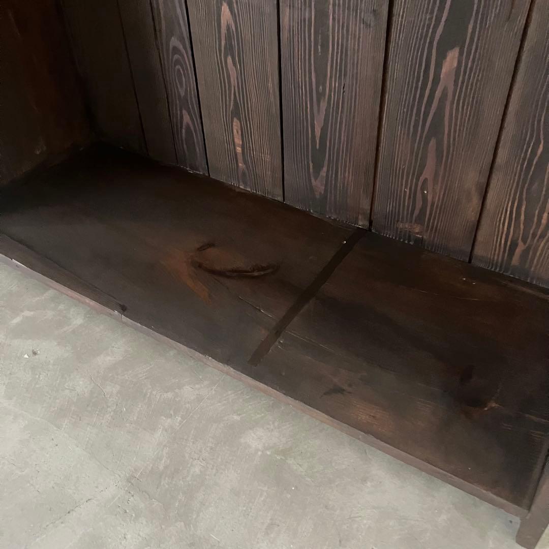 古いキャビネット