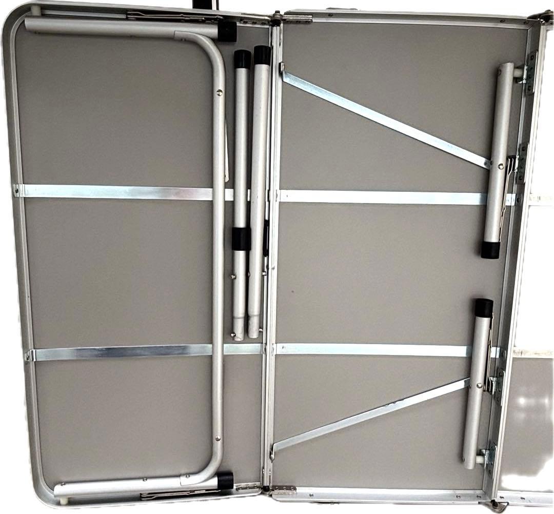 Coleman 四つ折り フォールディングテーブル 160cm×80cm