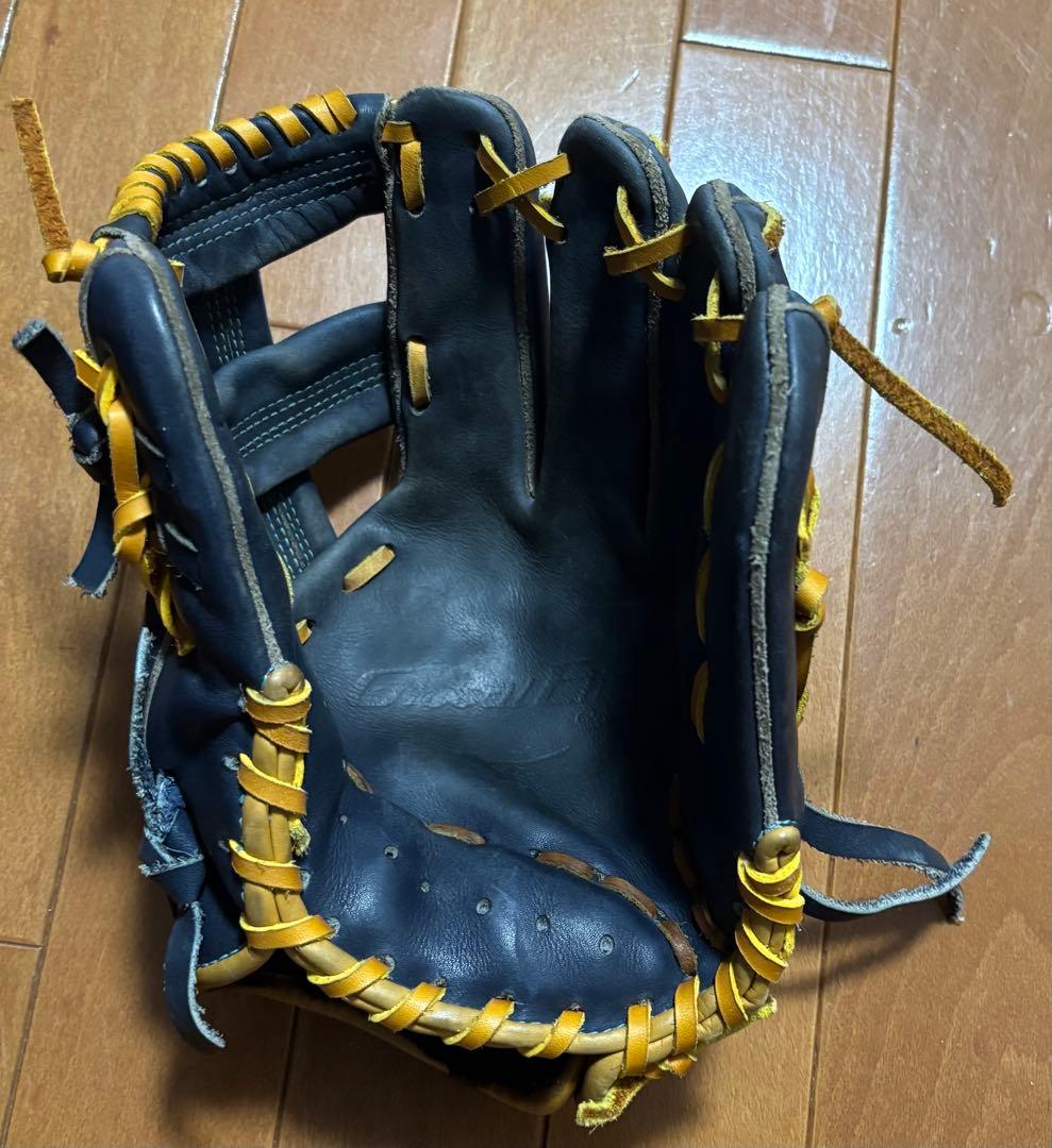 ミズノ　グローバルエリート　硬式内野用