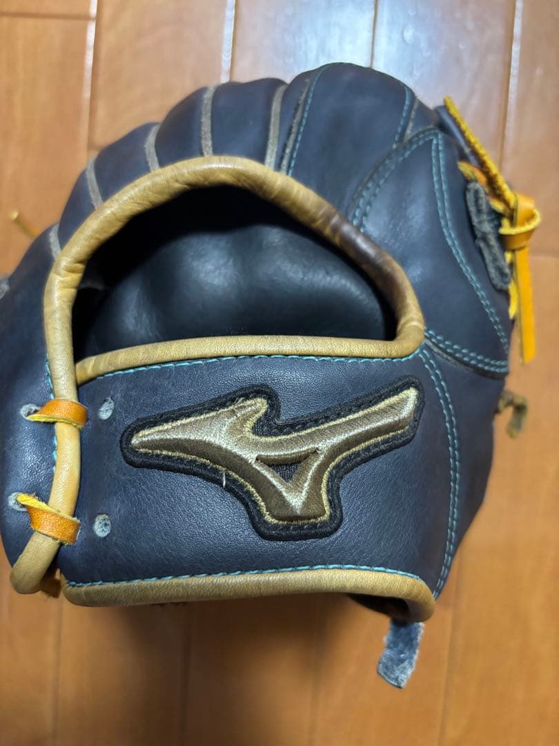 ミズノ　グローバルエリート　硬式内野用
