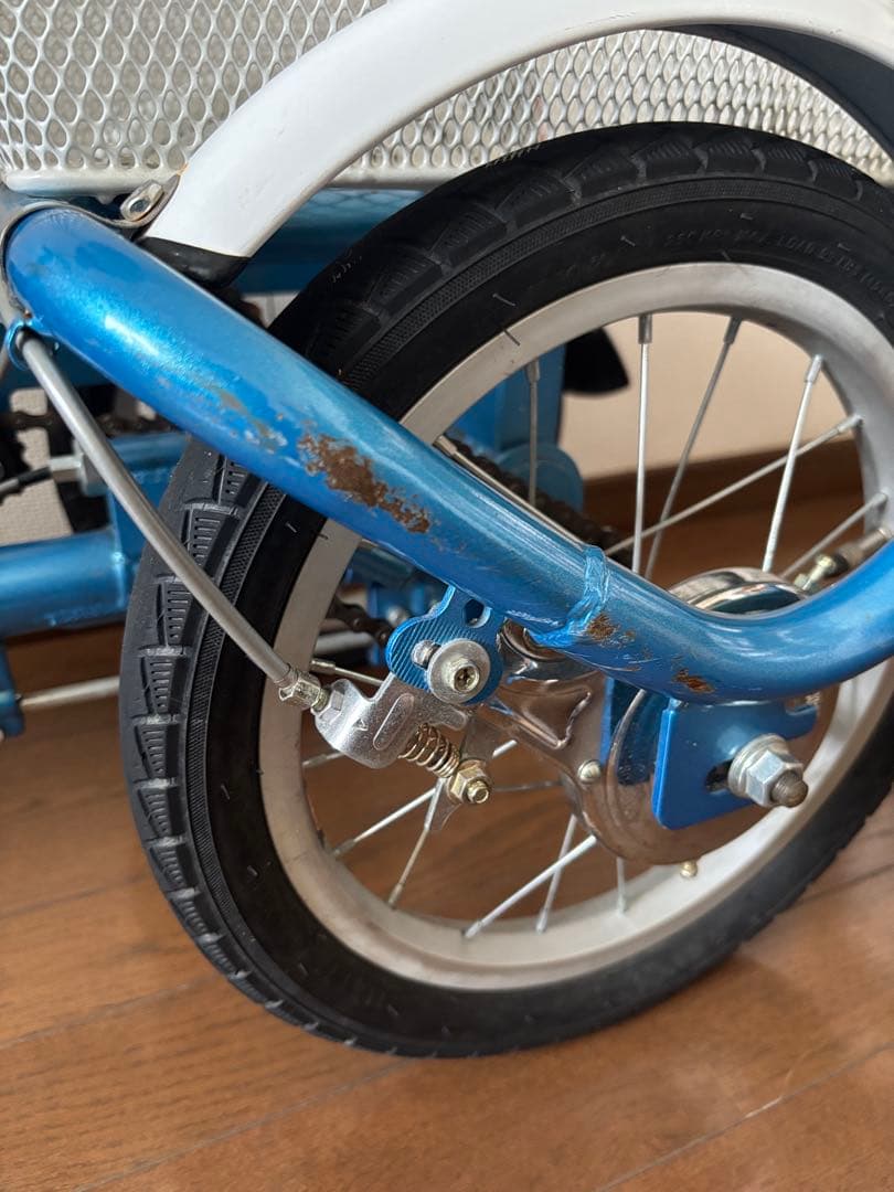 スイングチャーリー ロータイプ／大人用三輪自転車　前輪16インチ・後輪14インチ