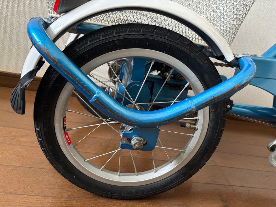 スイングチャーリー ロータイプ／大人用三輪自転車　前輪16インチ・後輪14インチ