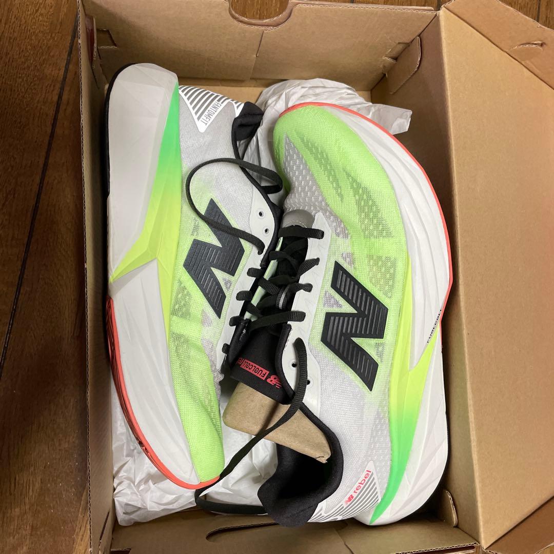 New Balance FuelCell v5 ランニングシューズ27.5センチ