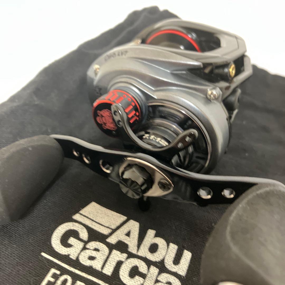 Abu Garcia★アブガルシア★REVO LV7 ベイトリール★右★専用袋付