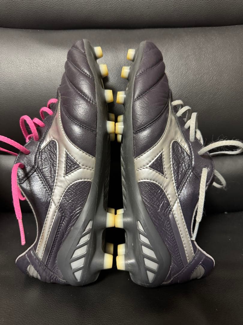 Mizuno Morelia DNA 27 サッカーシューズ シルバー/ネイビー
