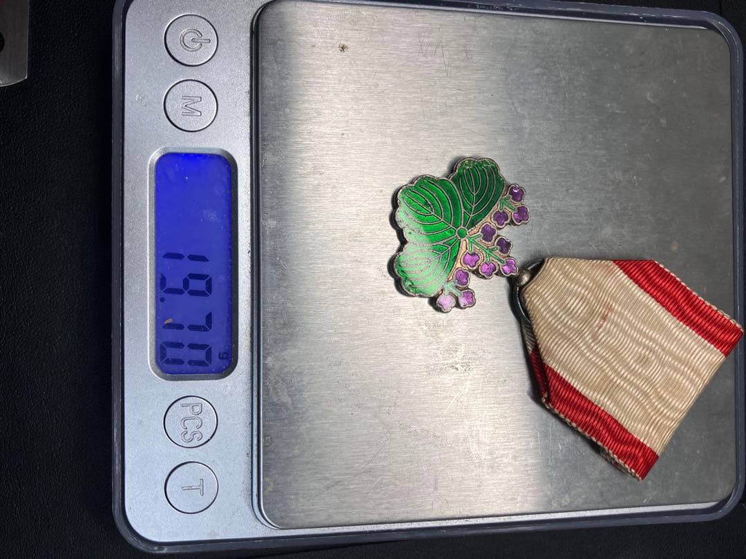 勲七等青色桐葉章 純銀 旧勲章 箱あり 七宝 銀製 約19.7g