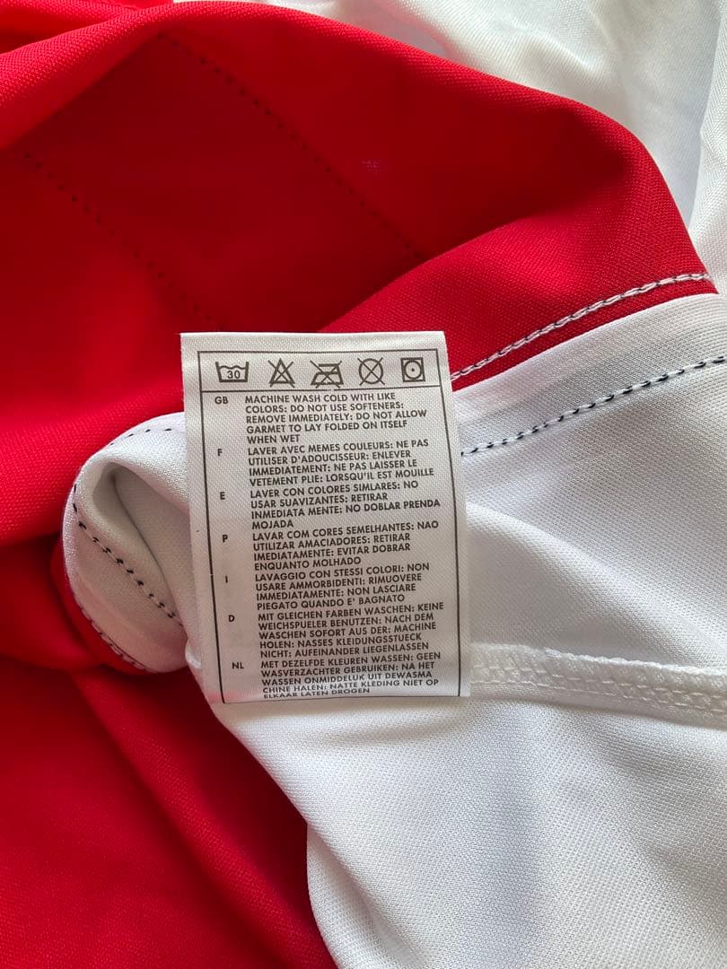 LJUNGBERG 8 サッカーシャツ Lサイズ