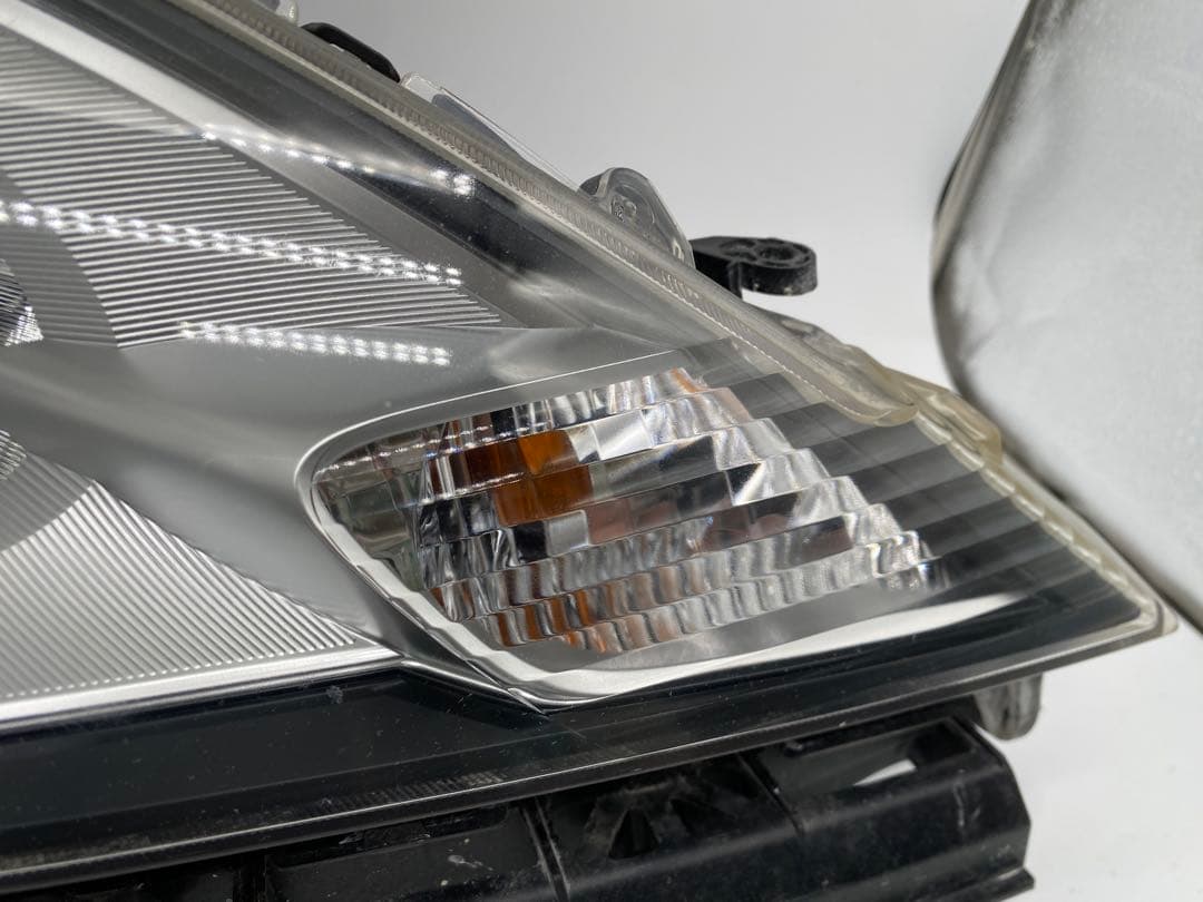 ホンダ フィット GE6 純正 HID ヘッドライト 右側