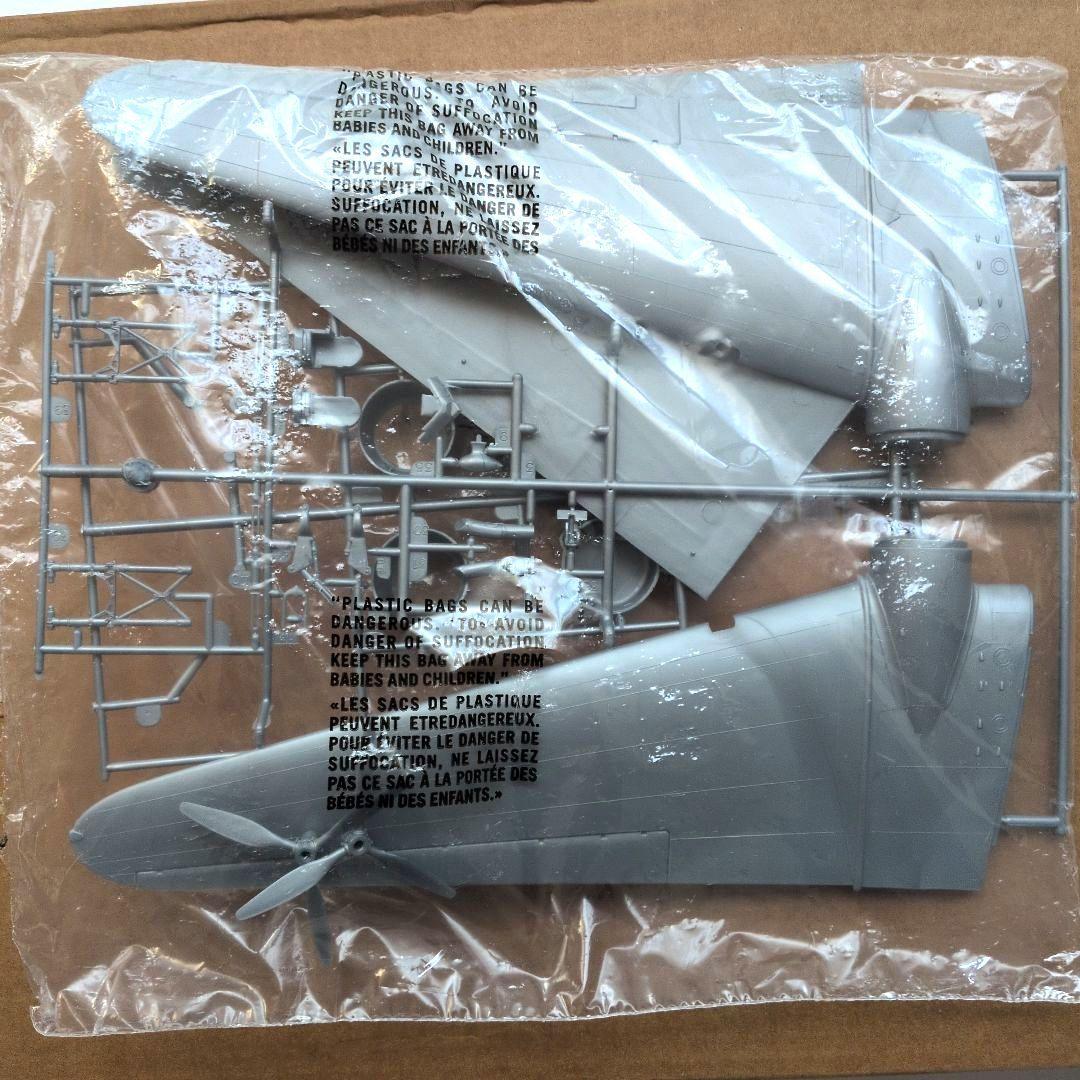 MONOGRAM 1/48 EASTERN AIRLINES DC−3