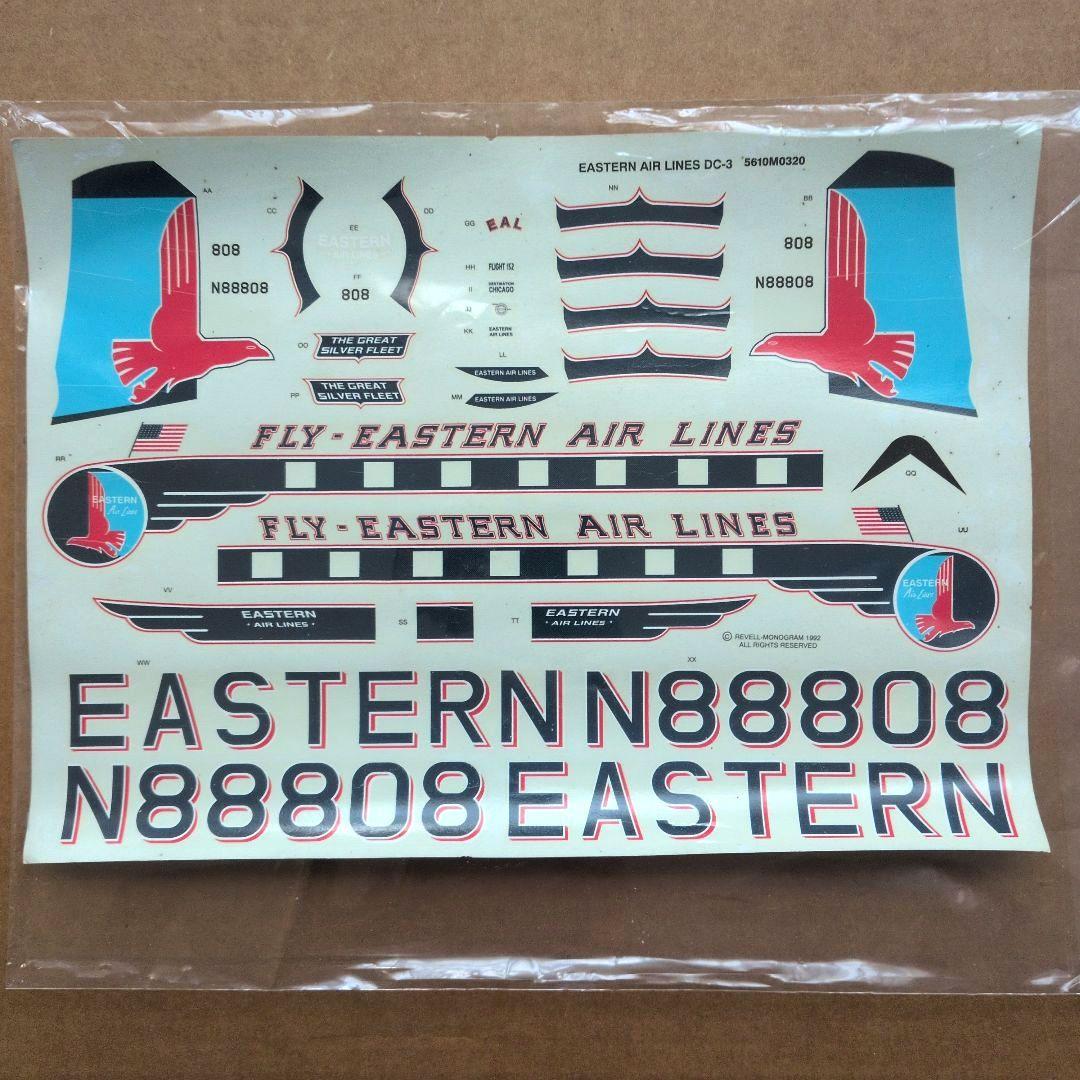 MONOGRAM 1/48 EASTERN AIRLINES DC−3