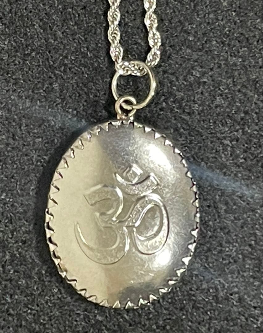 【新品】オームペンダント　ガネーシャ藤井風さん　クリシュナペンダントトップおまけ