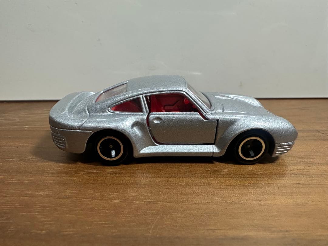 トミカ 赤箱 日本製 120 1/58 ポルシェ 959 シルバー