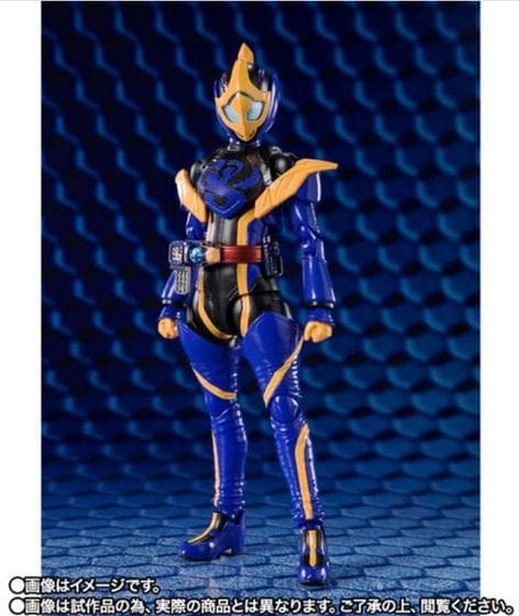 S.H.Figuarts 仮面ライダージャンヌ コブラゲノム＆ラブコフ クジャク