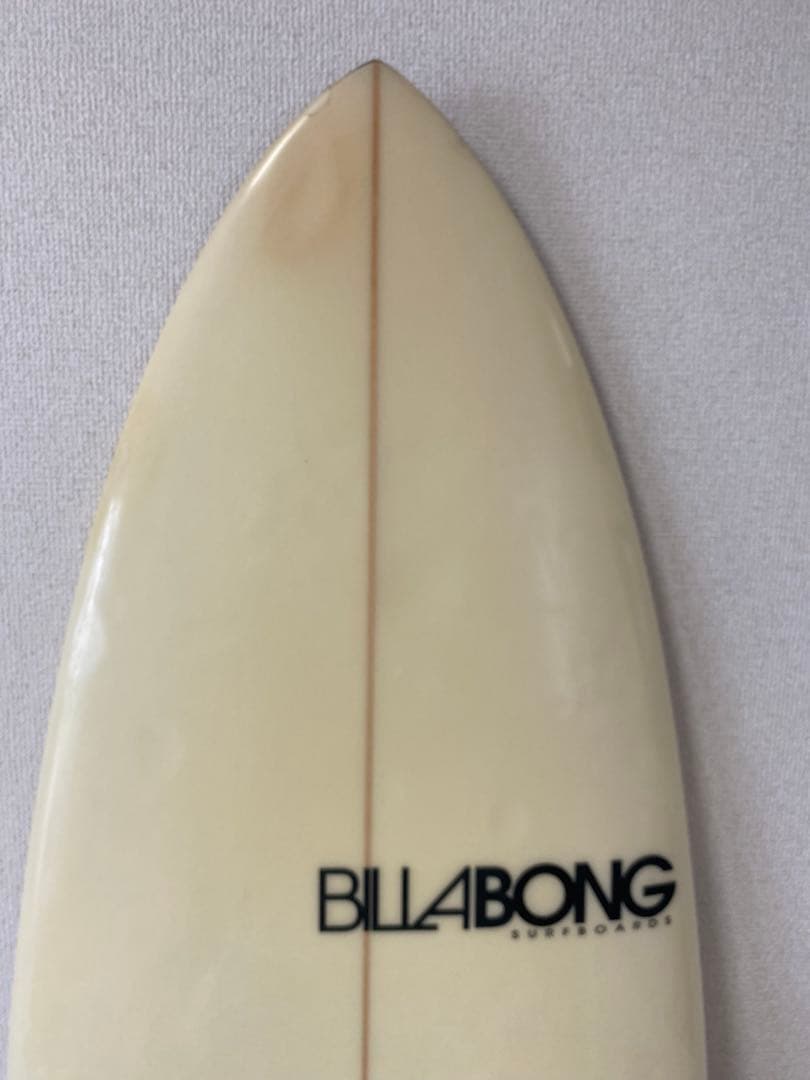 BILLABONG SURFBOARD 5’6”