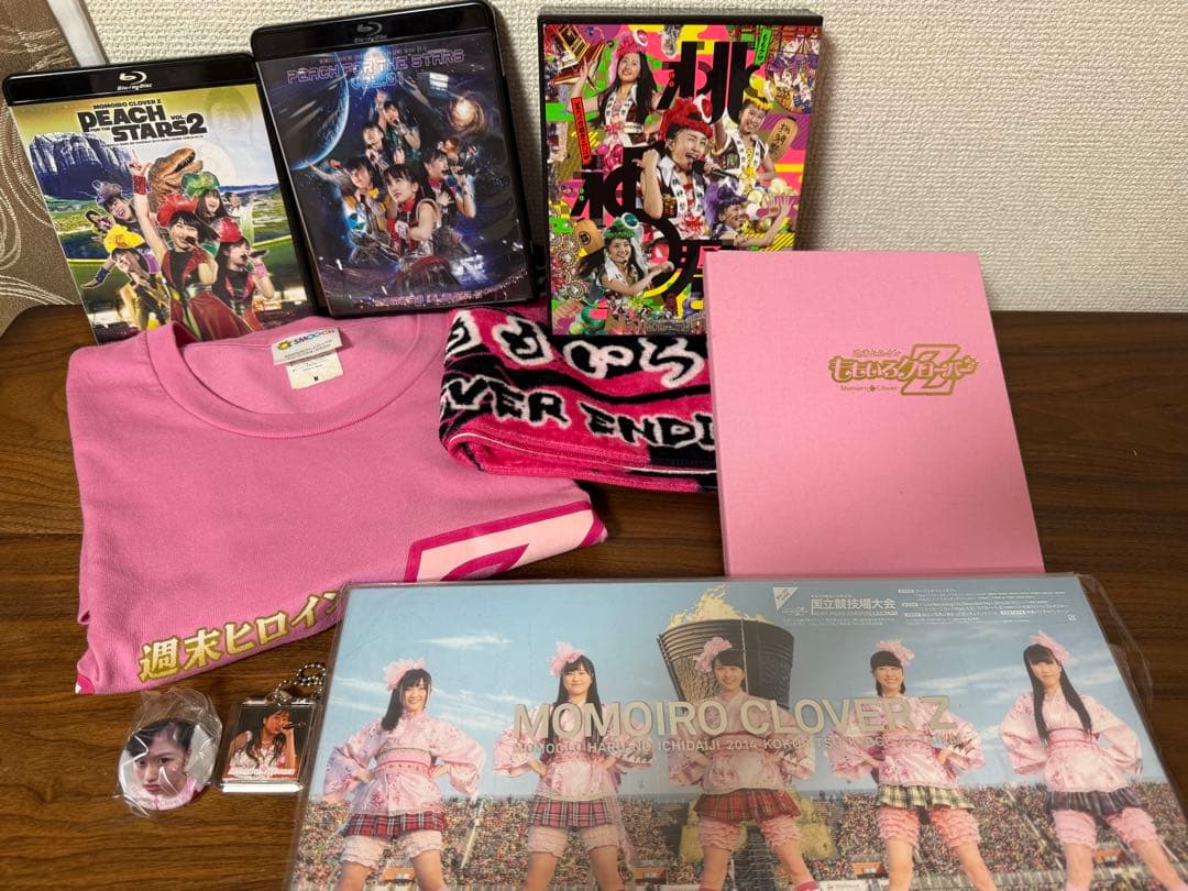 ももクロ国立ライブＴシャツとライブBD、写真セット