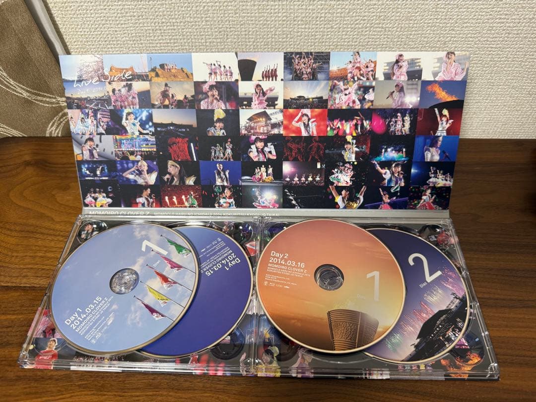 ももクロ国立ライブＴシャツとライブBD、写真セット