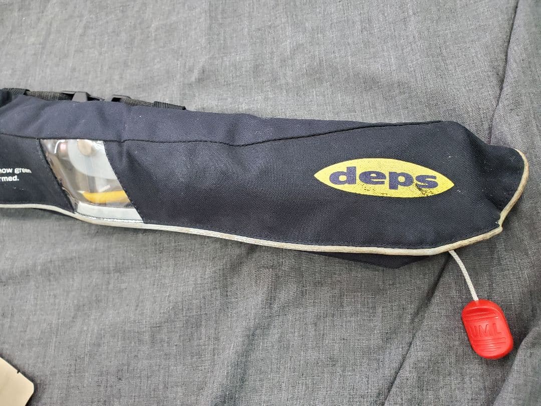デプス ライフジャケット 替えボンベ付き deps