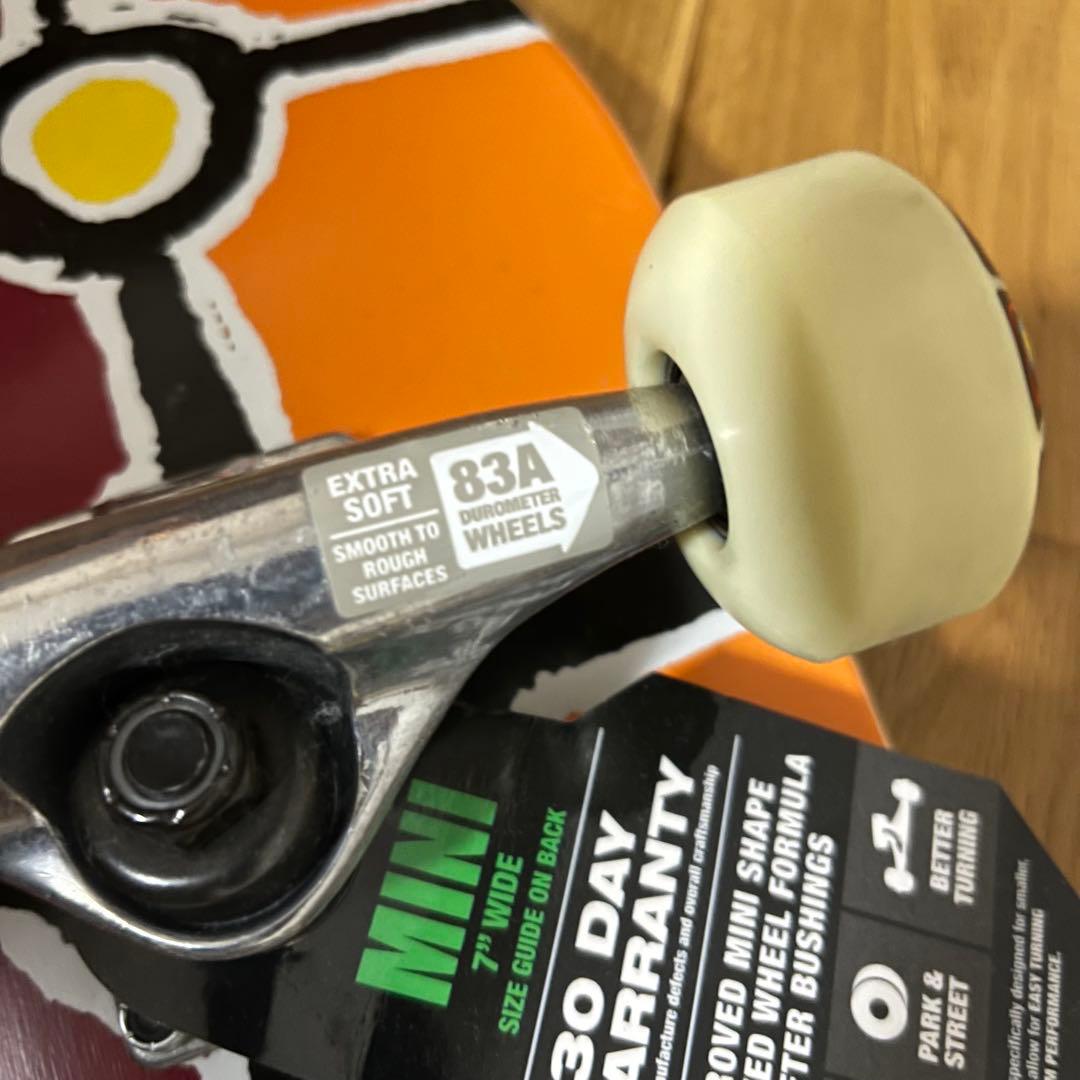 未使用　キッズ用ブラインド　 テンサートラック　スケートボード　コンプリート