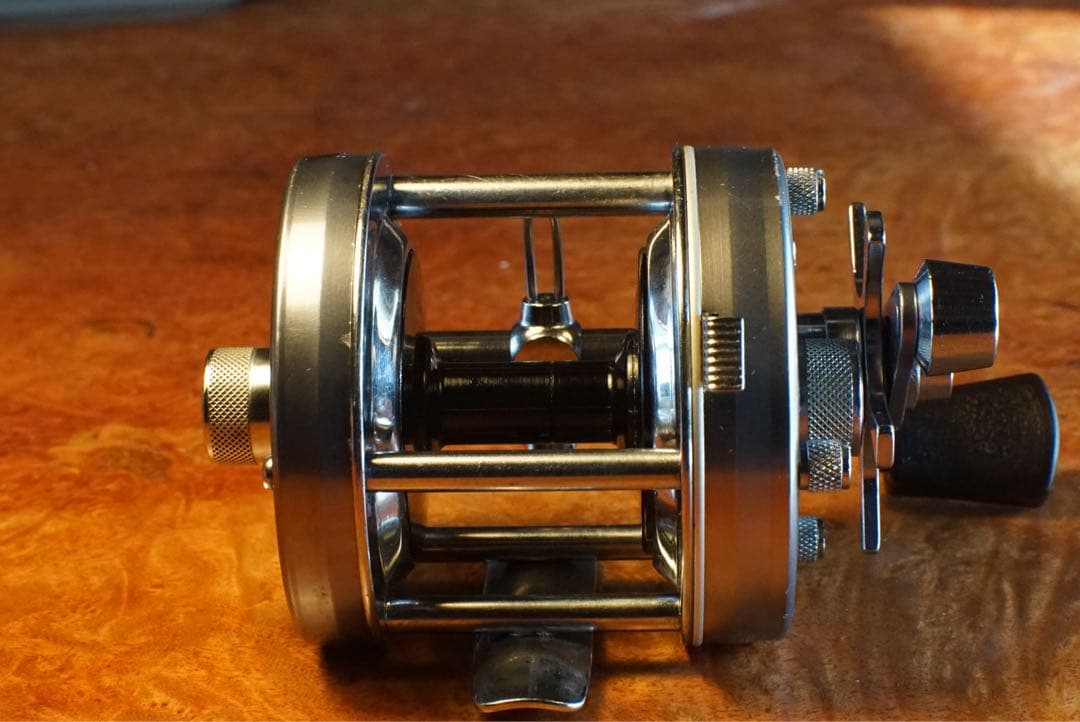 ABU アンバサダー 5500C メンテ済 フレーム修正済