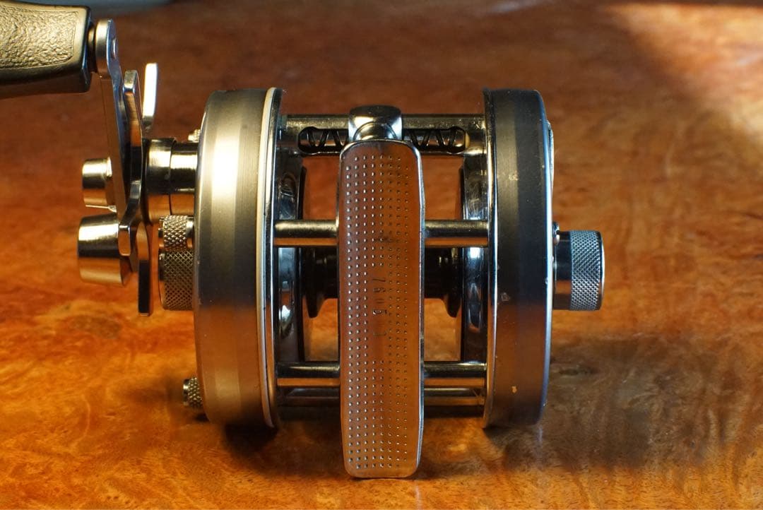 ABU アンバサダー 5500C メンテ済 フレーム修正済