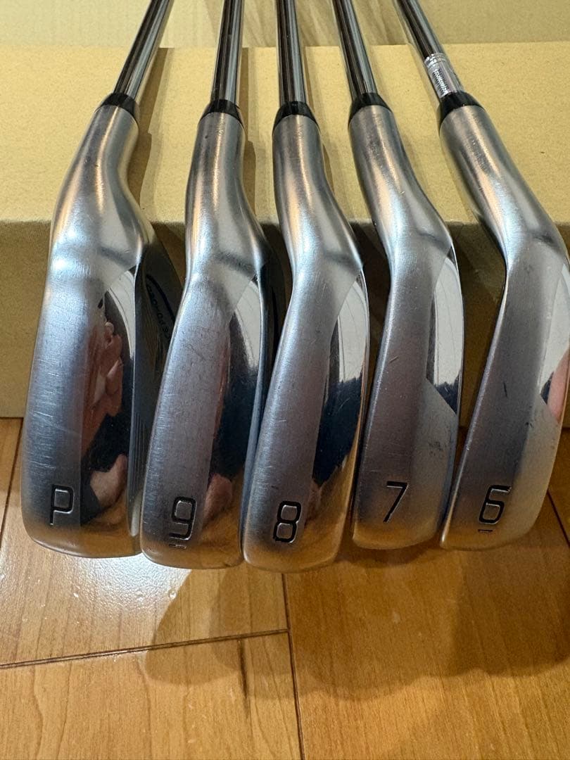 ゼクシオxアイアン5本（6-PW）DG85 S200