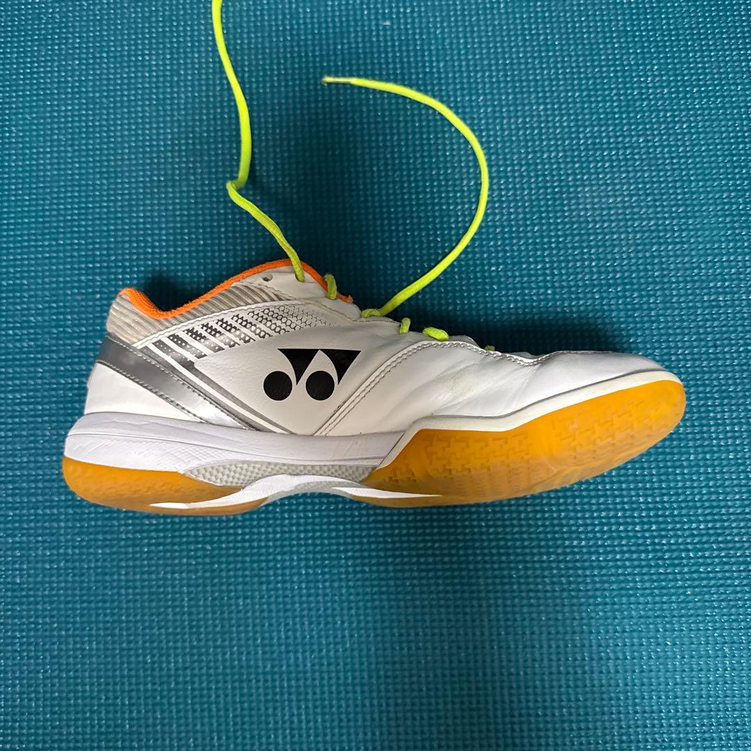 YONEX パワークッション65z 4e 26.5㎝
