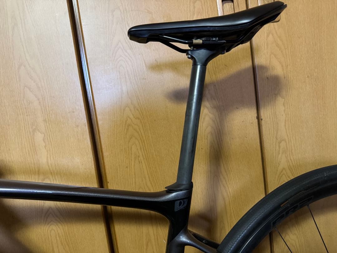 GIANT DEFY ADVANCED 1 2023 年　12速　105Di2