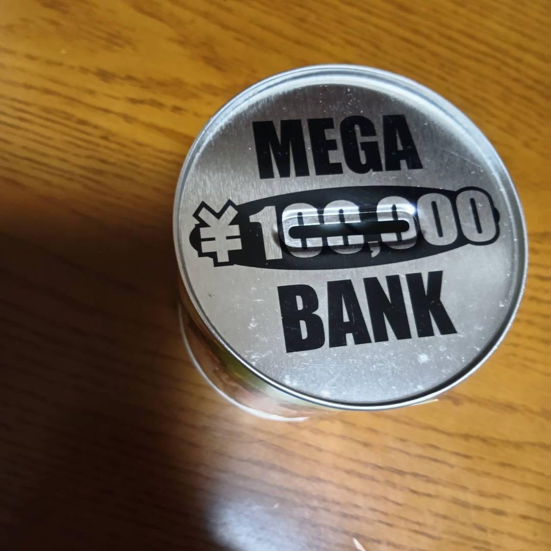 AKB48 貯金箱　MEGA BANK レトロ