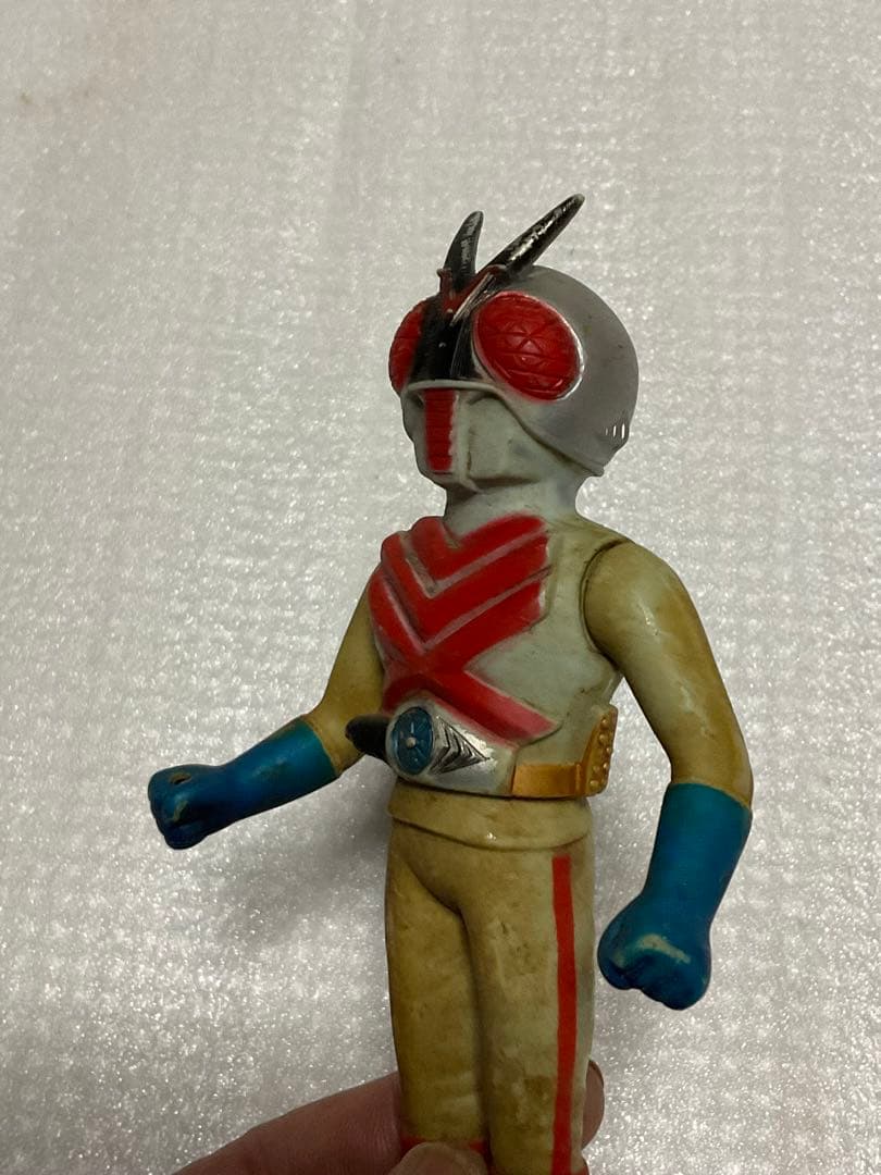 仮面ライダーX／ソフビ人形。【汚れ有り　高さ／14cm程の人形となります】。