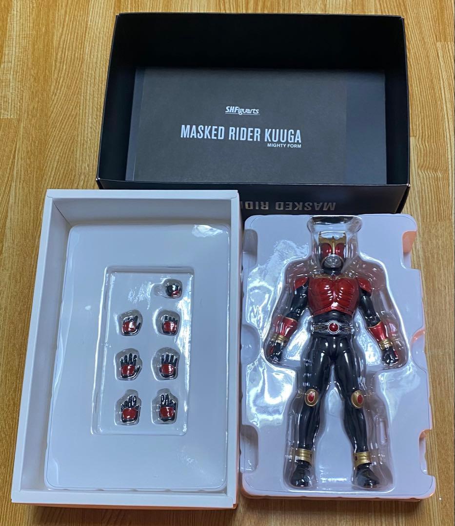 S.H.Figuarts 真骨彫製法 仮面ライダークウガ マイティフォーム