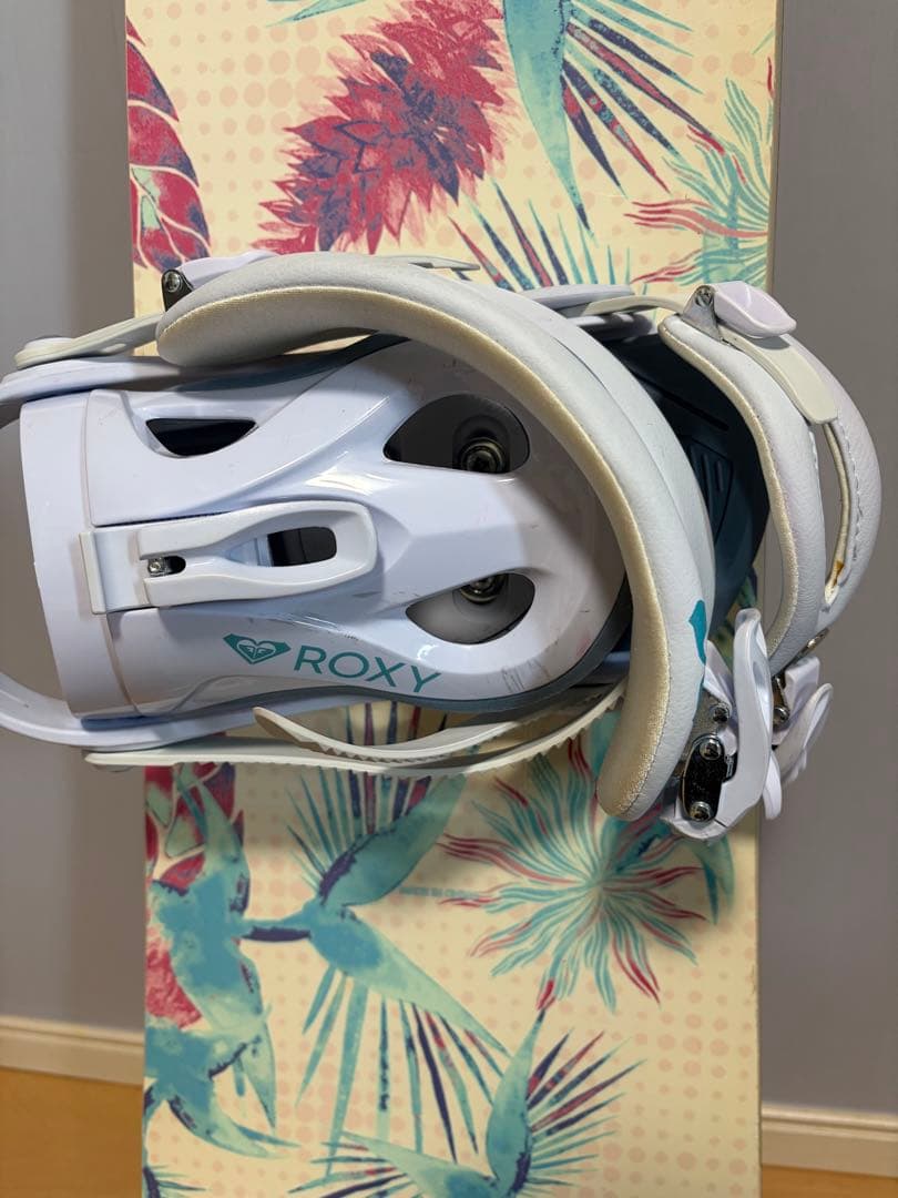 【週末限定価格！】ROXY スノーボード 142cm ケース付き