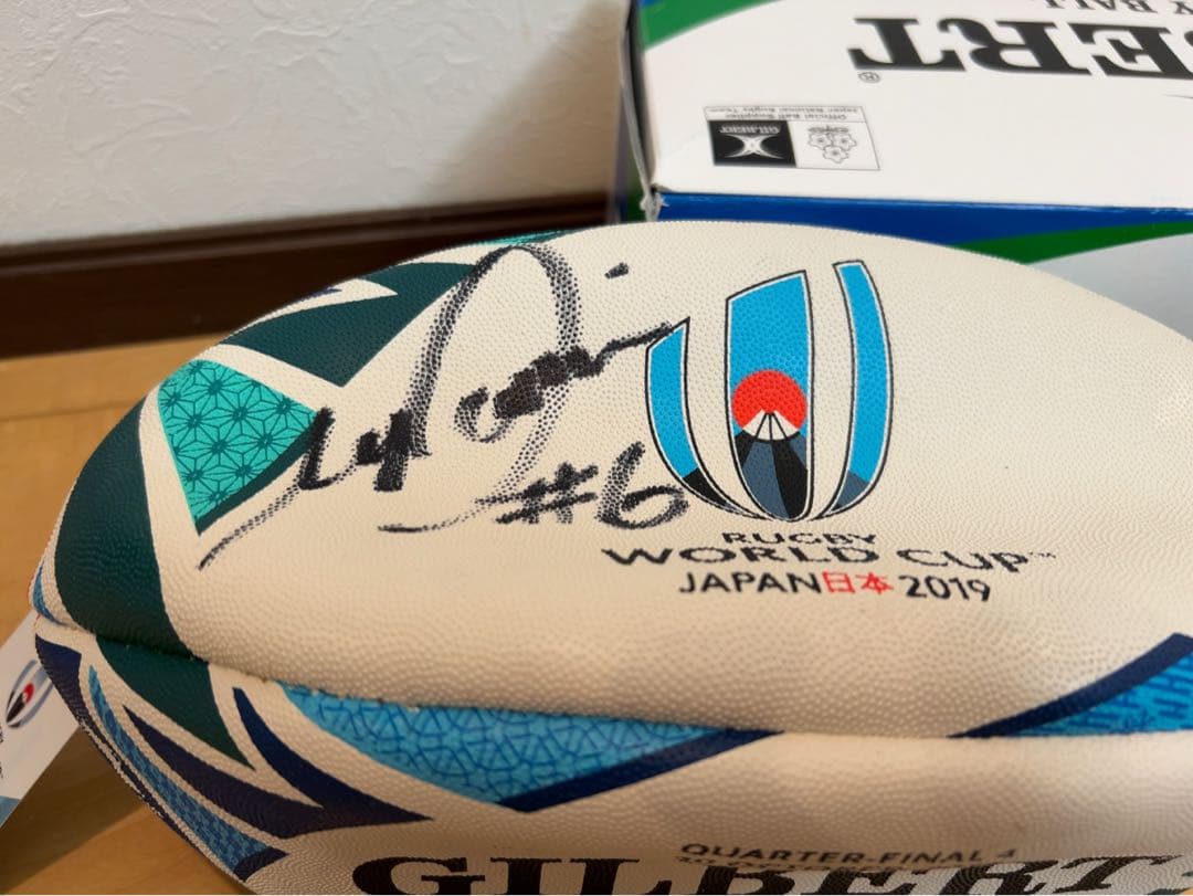 ラグビーボール　リーチマイケルサイン入り　RWC2019 5号