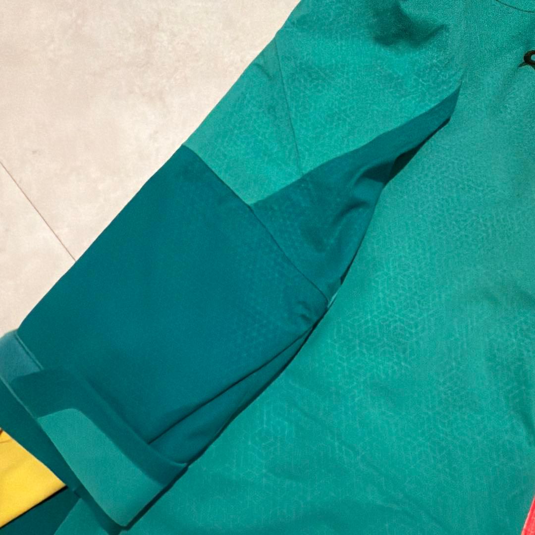 フェニックスPhenix スキーウェア　デモウェア中古　サイズ XS