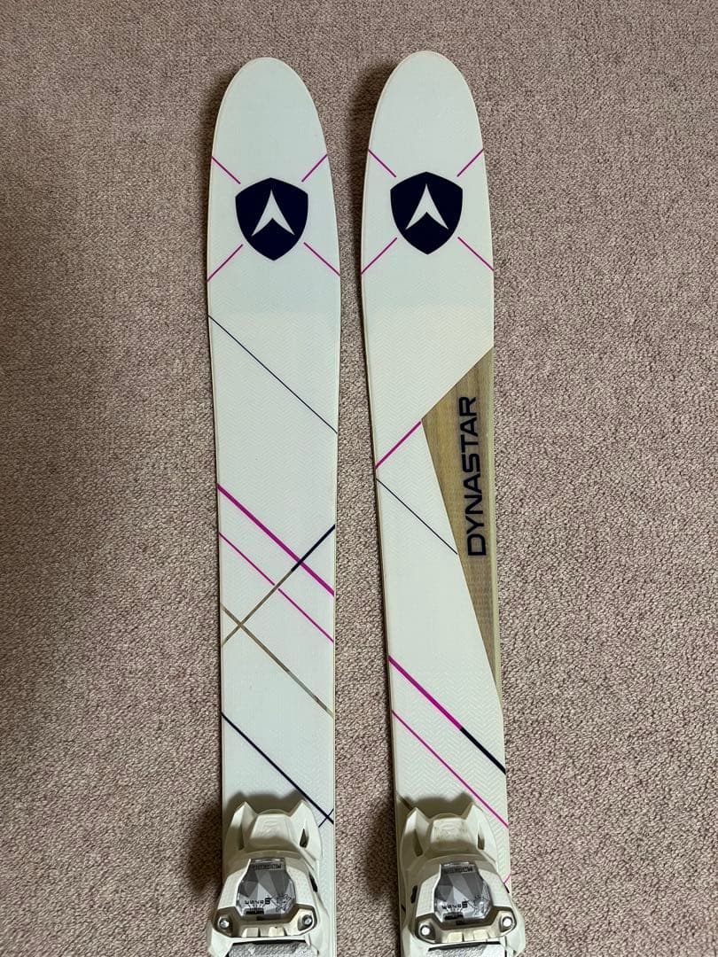 スキー板　dynastar CHAM87 152cm 板のみ