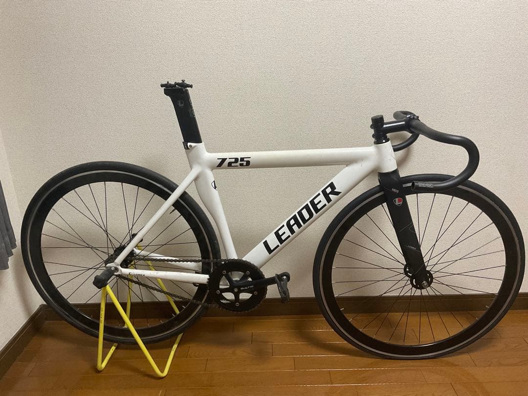 リーダーピストバイク7月10日まで出品します