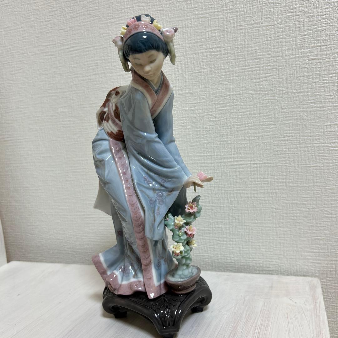 リヤドロLLADRO 「MAYUMI」新品！　　　　　　正規の元箱付き！