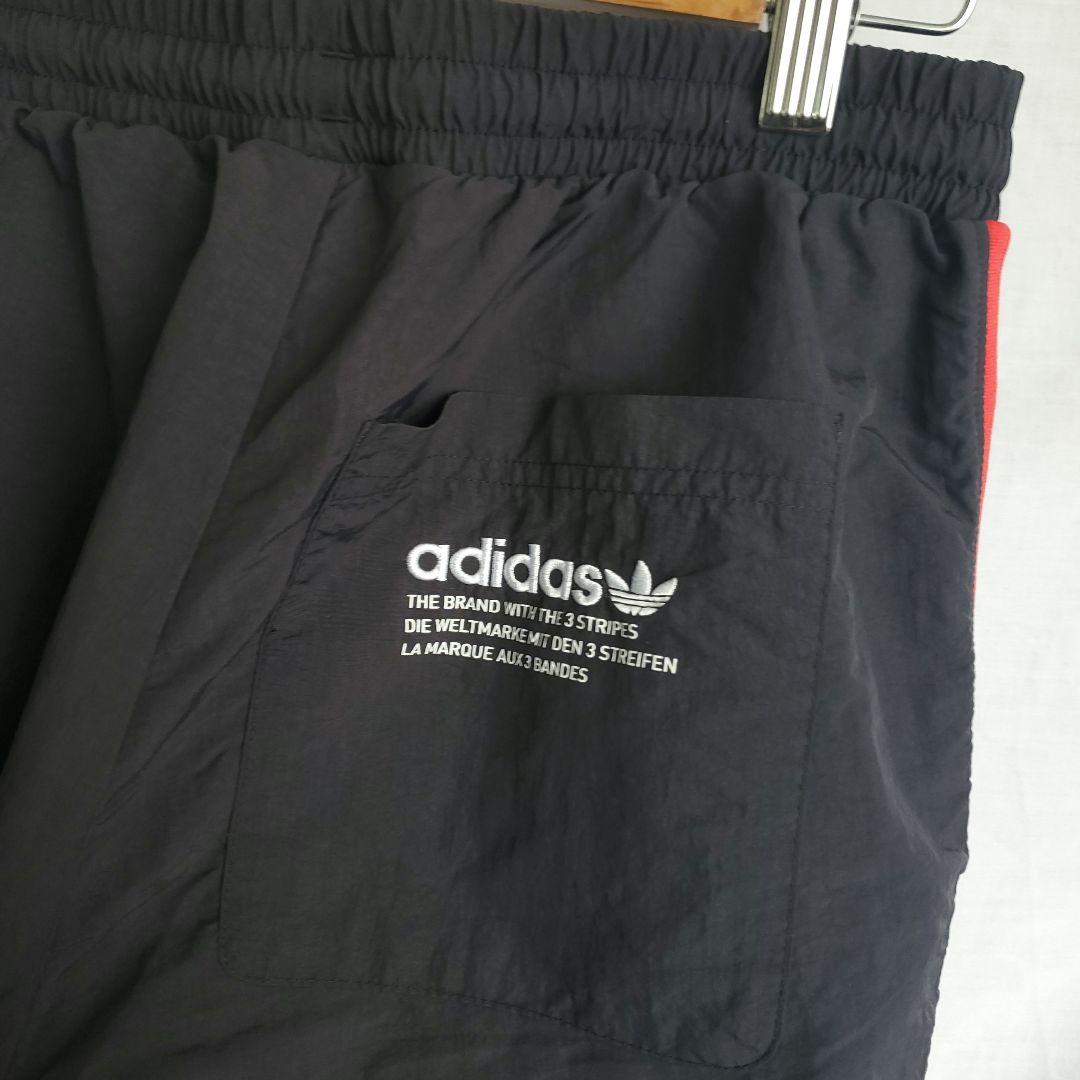 adidas アディダストリコロール　ナイロン パンツトラックパンツ ビッグロゴ