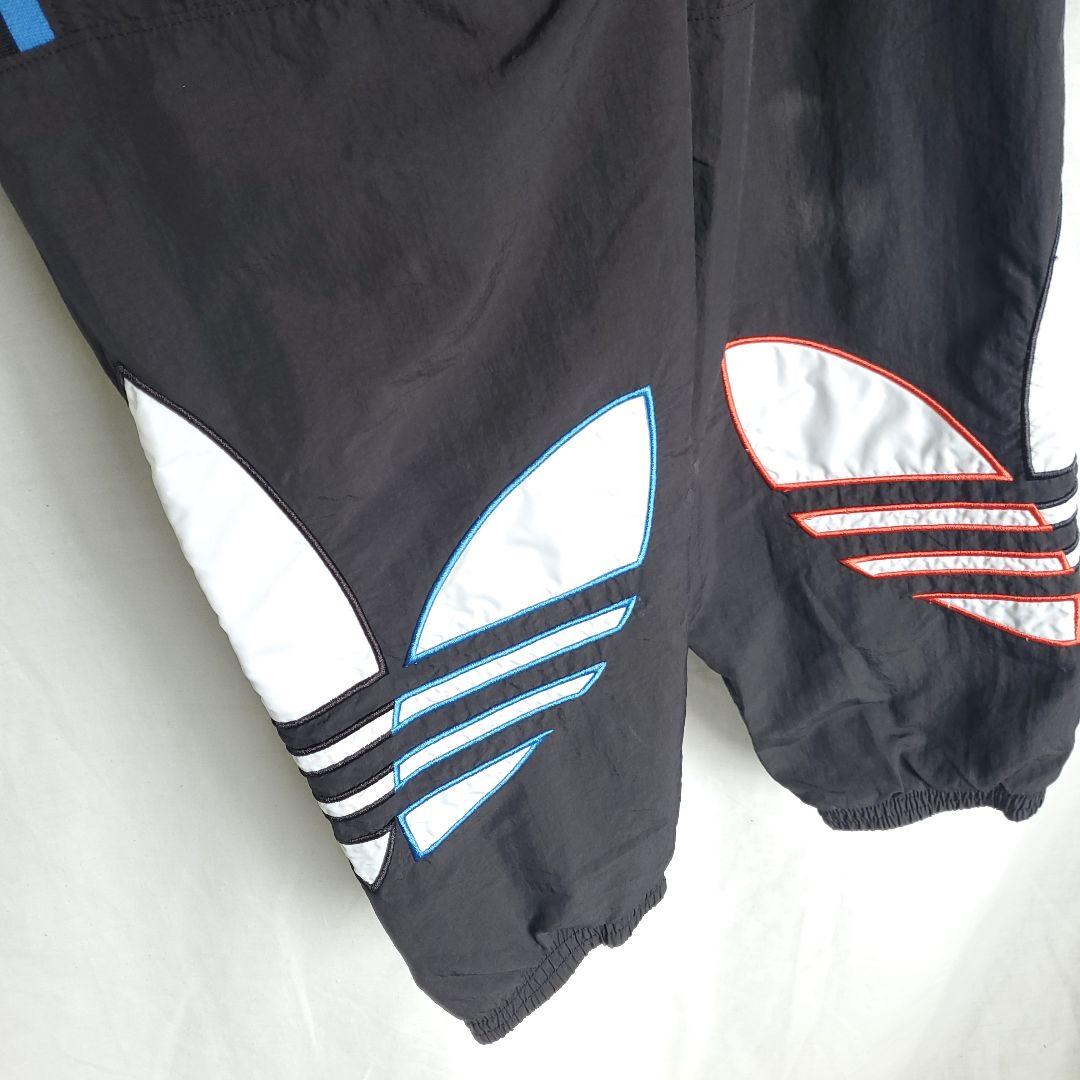 adidas アディダストリコロール　ナイロン パンツトラックパンツ ビッグロゴ