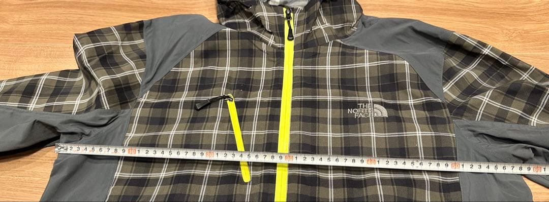 THE NORTH FACE チェック柄ウィンドブレーカー