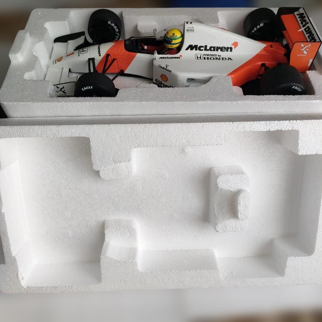アイルトンセナレーシングカーコレクション1:18