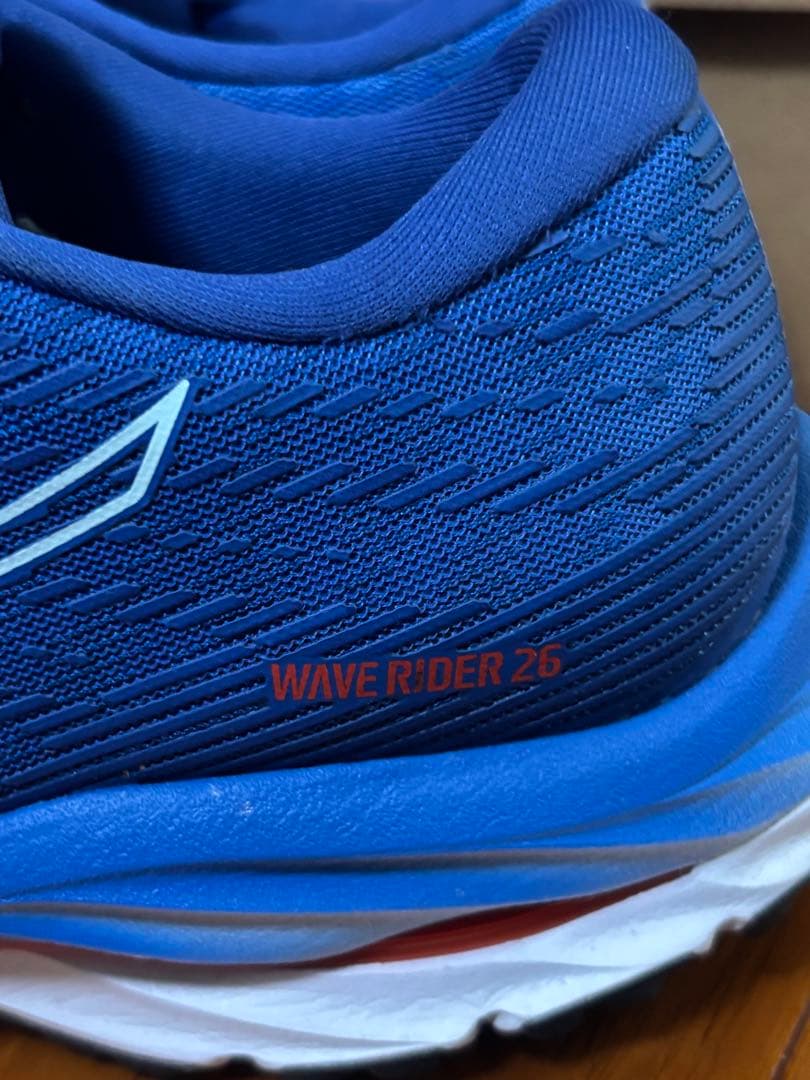 MIZUNO ウェーブライダー26 【25.5】