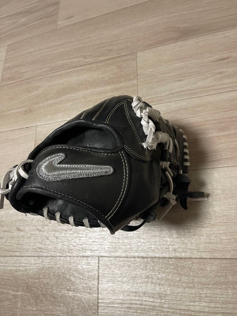 ナイキ　グローブ　野球