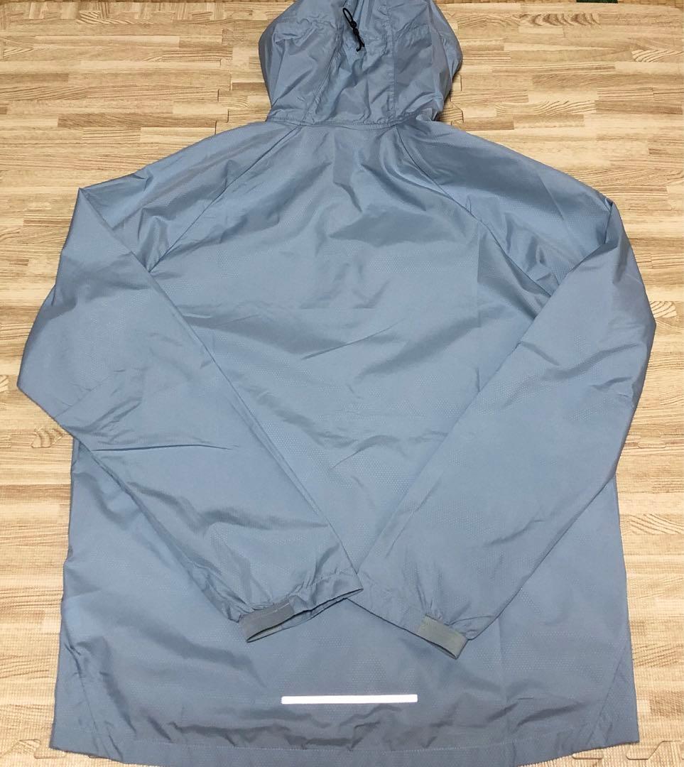 ナイキエッセンシャルウィンドランナーランニングジャケット新品