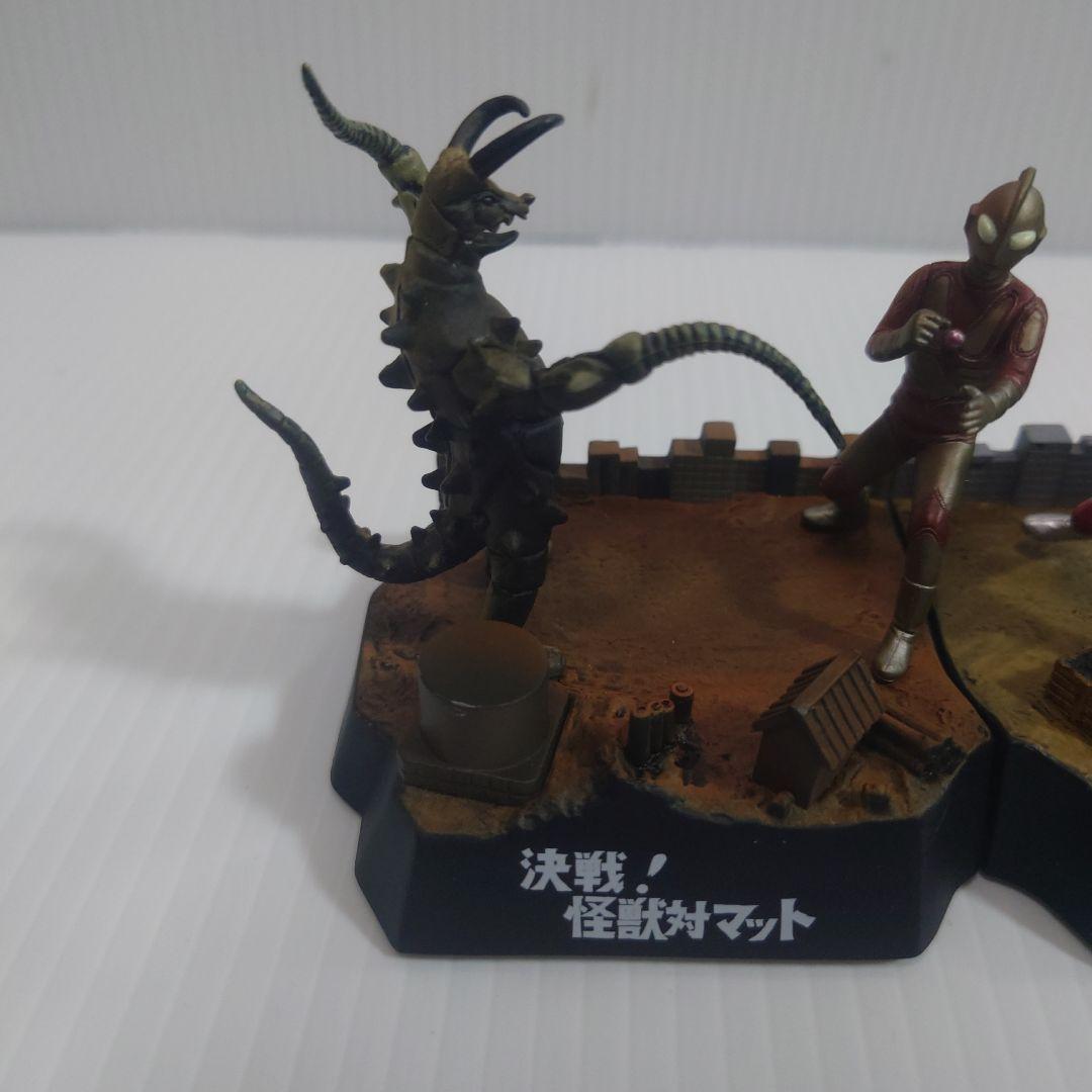 ウルトラ怪獣戯画シリーズ　決戦怪獣対マット　二大怪獣東京を襲撃