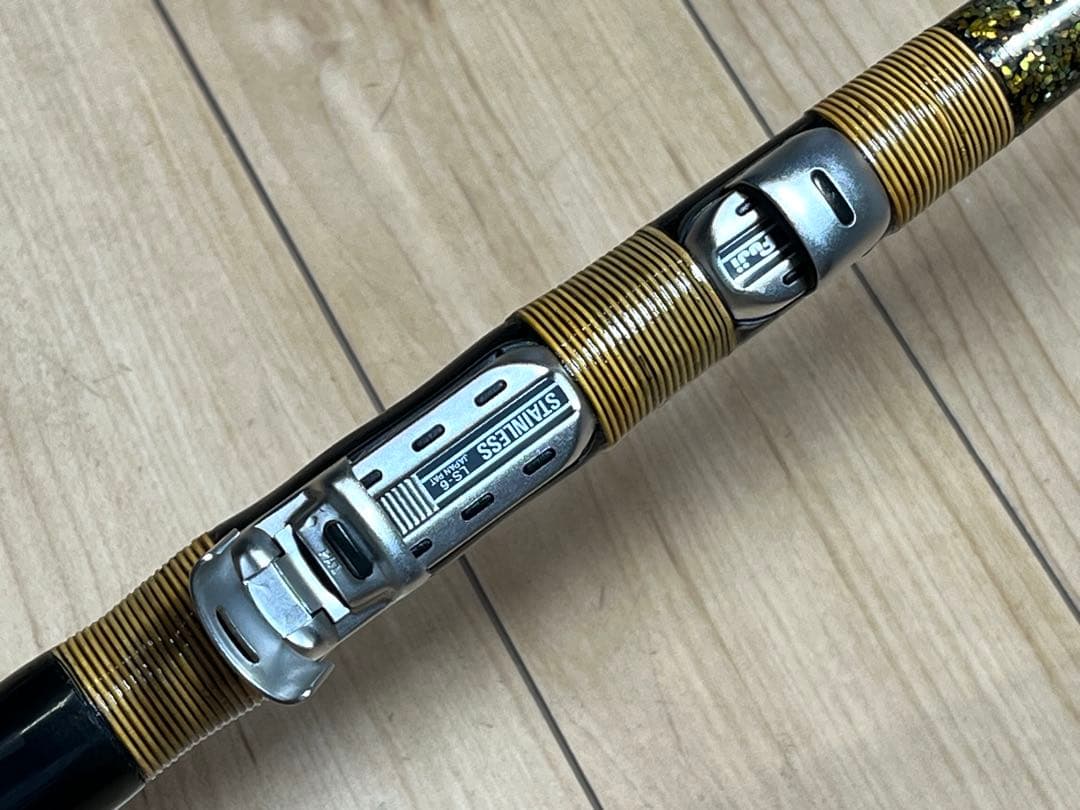 釣竿 釣り竿 高級竿 正体不明？ 並継ぎ 装飾竿 ロッド