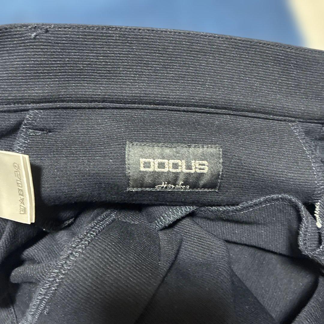 DOOCUS ネイビー サイドストライプパンツ